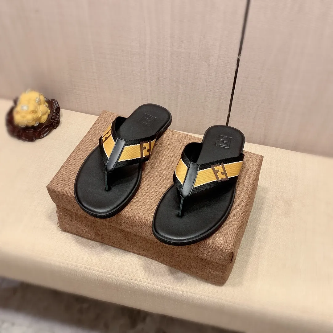 Slippers: New model: Factory price: 220💰💰🎩🎩🔥🔥《 Fendi FENDI* 》Series of slippers top purchasing agent 🔍🔍Men's 2022 counters are on sale simultaneously, original imported cowhide from Italy, exquisite workmanship,), sole: (super comfortable) original sole provided by the original factory, ⚠️ The exclusive double-layer movable molded bottom is super comfortable⚠️, the real thing is more beautiful🎬The real thing is more beautiful🔍🔍original order quality, you can enter and leave the counter at will, the correct size is 38-44, you can order 45. Long-term availability 266